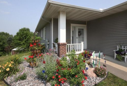408 4th Ave, Lonsdale, MN 55046-9619