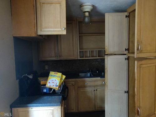 59 Stella Wynn Rd, Newnan, GA 30263-5513