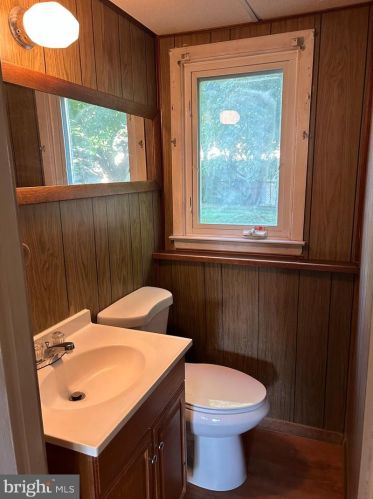 111 Winding Way, Trenton NJ 08620-2625 exterior