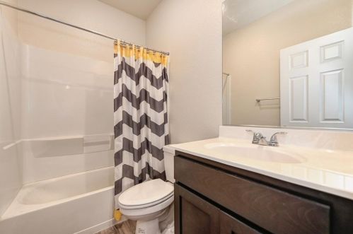 5712 Freestone Dr, Arboga CA  95901-8701 exterior