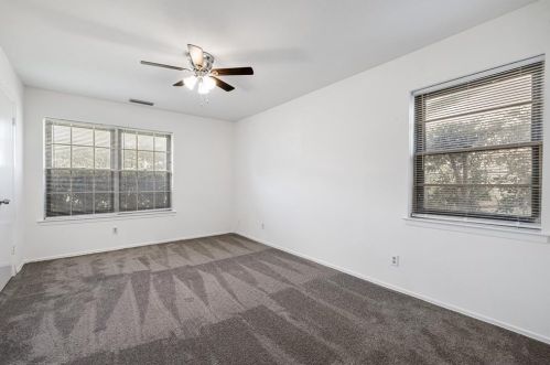 2612 Avenida Loop, Irving TX  75062-5131 exterior