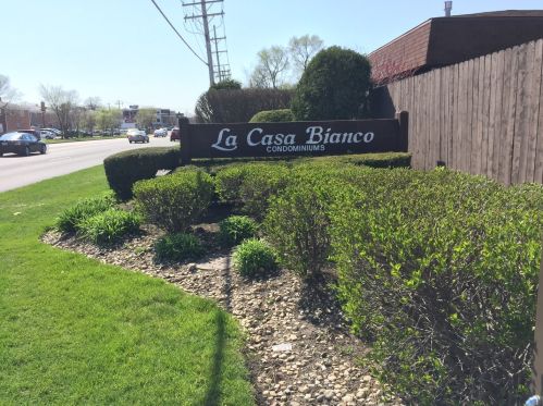 9800 Bianco Ter, Des Plaines, IL 60016-1635