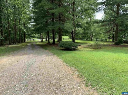 5029 Kloeckner Rd, Gordonsville, VA 22942-6101