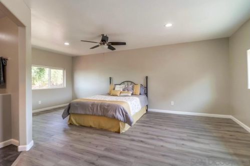 1660 Grove Rd, El Cajon, CA 92020-7830
