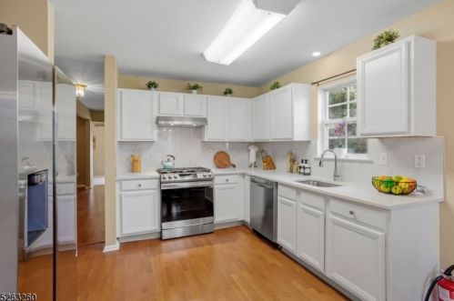 20 Grant Way, Princeton NJ  08540-1600 exterior