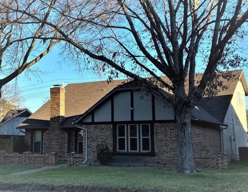 5431 Barcelona Dr, Garland, TX 75043-5110