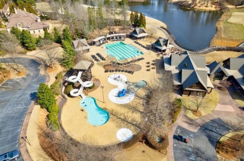 628 Crescent River Pass, Suwanee GA  30024 exterior