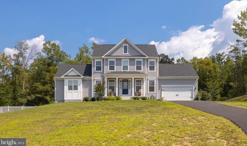 230 Perth Dr, Fredericksburg, VA 22405