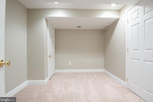 9503 Saybrook Ave, Silver Spring MD  20901-3034 exterior