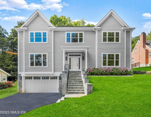 30 Hunt Ter, Greenwich, CT 06831-4147