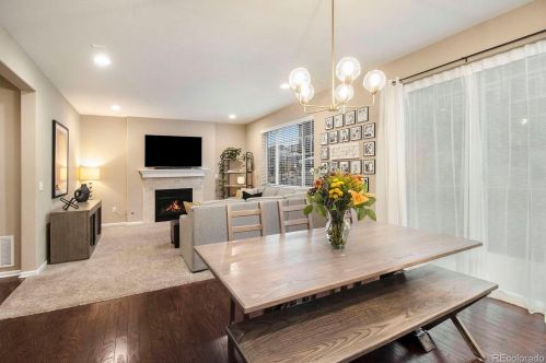 7351 Old Hammer Way, Aurora CO  80016-6115 exterior