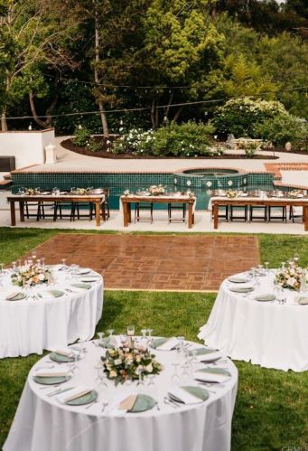 1156 Sugarbush Dr, Vista CA 92084-7464 exterior