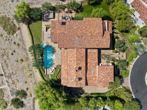 22 Black Falcon, Irvine CA  92603-0420 exterior