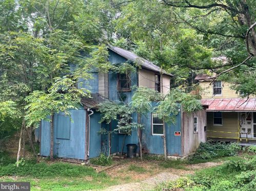 7086 Red Top Rd, Harrisburg, PA 17111-4946