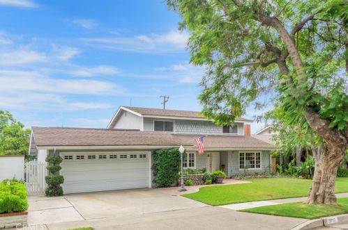 2717 Wright St, Santa Ana, CA 92705-6848