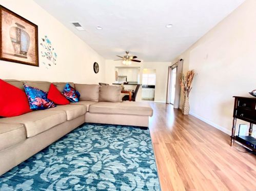 816 Laurelwood Ct, San Marcos, CA 92069-1851