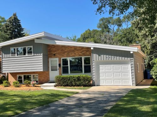 4212 Edgewater Ave, Hillside, IL 60162-2042