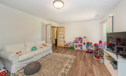11 Hillcrest Dr, Dover NJ  07869-4513 exterior