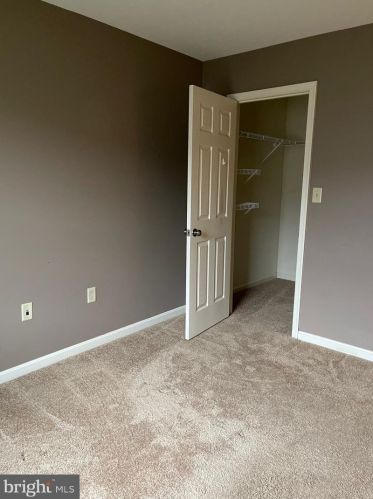 17 Spg Vw St, Carlisle PA 17013-4460 exterior