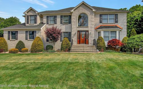 78 Pheasant Dr, Berkeley Township, NJ 08721-1632
