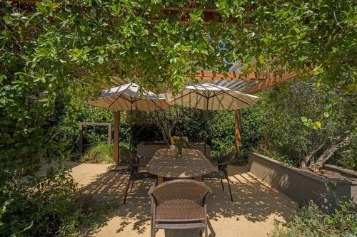 515 Mason St, Healdsburg, CA 95448-4421