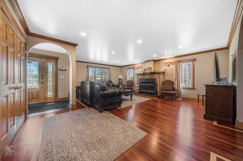 4414 Natchez Ave, Chicago, IL 60706-4812