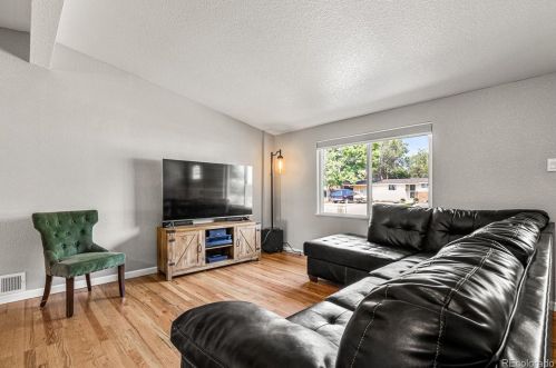 7837 Elmwood Pl, Denver CO  80221-3224 exterior