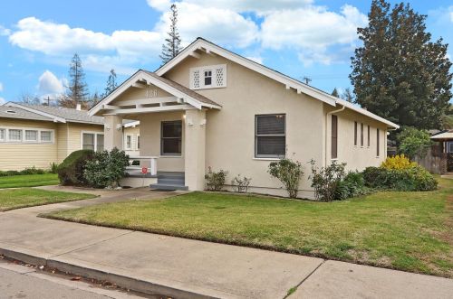426 Lockeford St, Lodi, CA 95240-2335