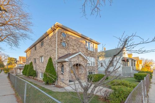 3058 47th St, Chicago, IL 60632-4306
