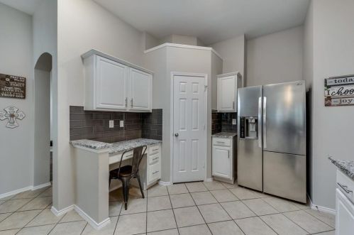 509 Flowering Plum Ln, Fort Worth TX  76140-6558 exterior