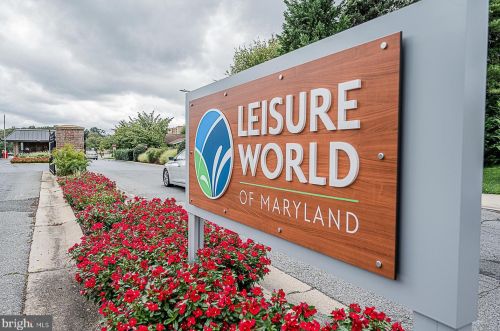 15101 Interlachen Dr, Silver Spring MD 20906-5601 exterior