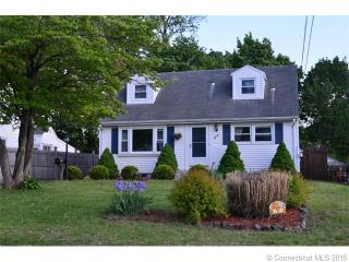 55 Piper Brook Ave, Hartford, CT 06111-2052