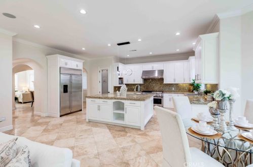 4719 Tobias Ave, Van Nuys CA  91403-2826 exterior
