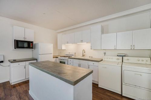 8147 Summit Dr, Morrison CO 80465-2452 exterior