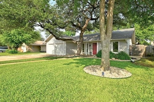 11609 Elk Park Trl, Austin TX  78759-4113 exterior