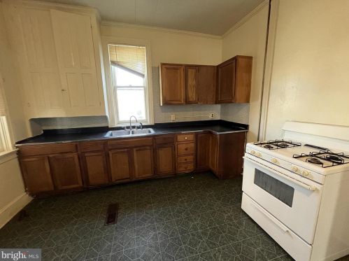 31 Belvidere Ave, York PA 17401-3346 exterior