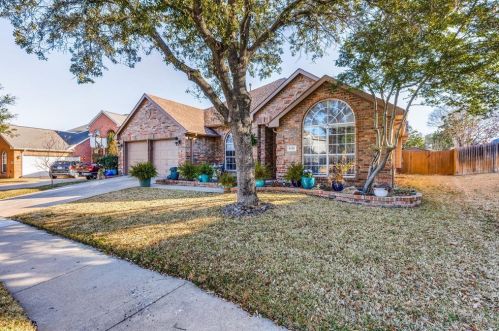 8136 Mount Shasta Cir, Fort Worth, TX 76137-5310