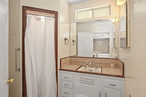 1995 Rincon Ave, Riverside CA  92506-1629 exterior