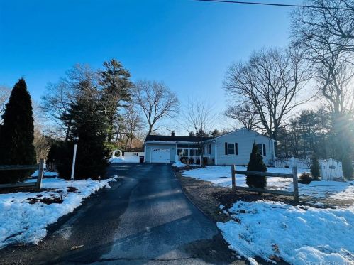 17 Hartshorn St, Killingly CT  06239-4118 exterior