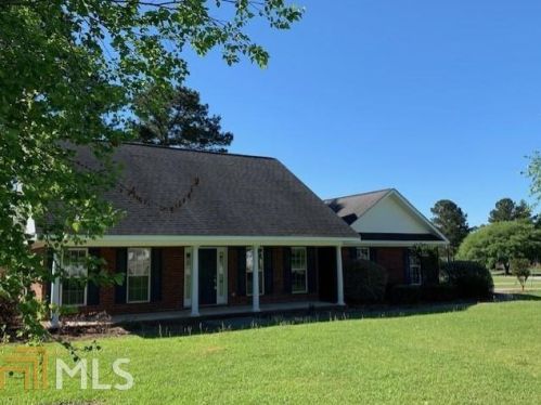 1013 Moss Creek Cir, Statesboro, GA 30461-8903
