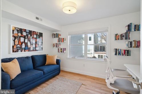 2023 Fitzwater St, Philadelphia PA  19146-1332 exterior