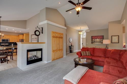851 Heron Ave, Saint Paul MN  55128-5343 exterior