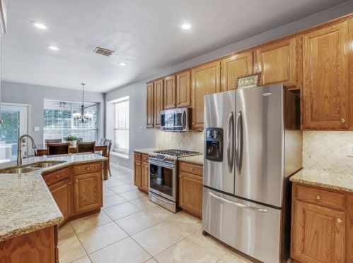 5000 Spanish Riv Trl, Fort Worth TX  76137-5216 exterior