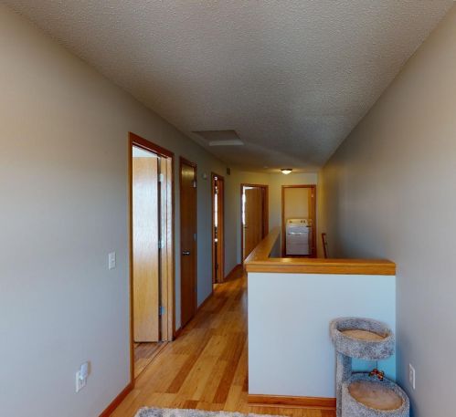 1091 Barclay St, Saint Paul MN  55106-1405 exterior