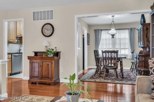20 Pne Needle St, Wall Township NJ  07731-2647 exterior