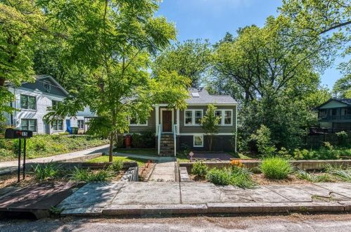 15 Bates Ave, Atlanta GA  30317-1301 exterior