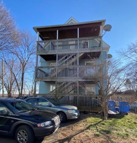 473 Park St, New Britain, CT 06051-2738