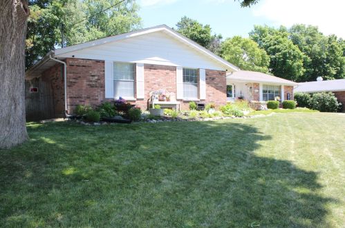938 Torrence Dr, Springfield, OH 45503-1941