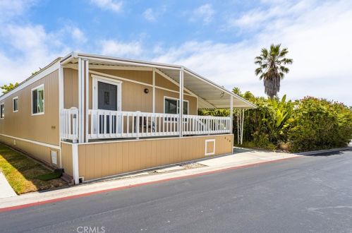 80 Huntington St, Huntington Beach CA  92648-5334 exterior