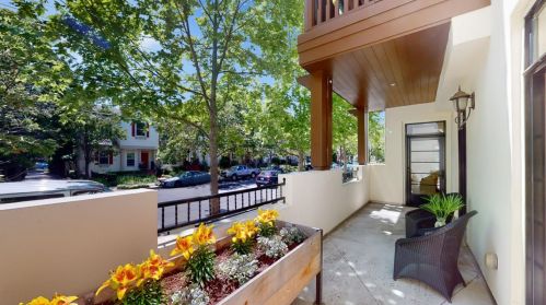 210 View St, Mountain View, CA 94041-1344